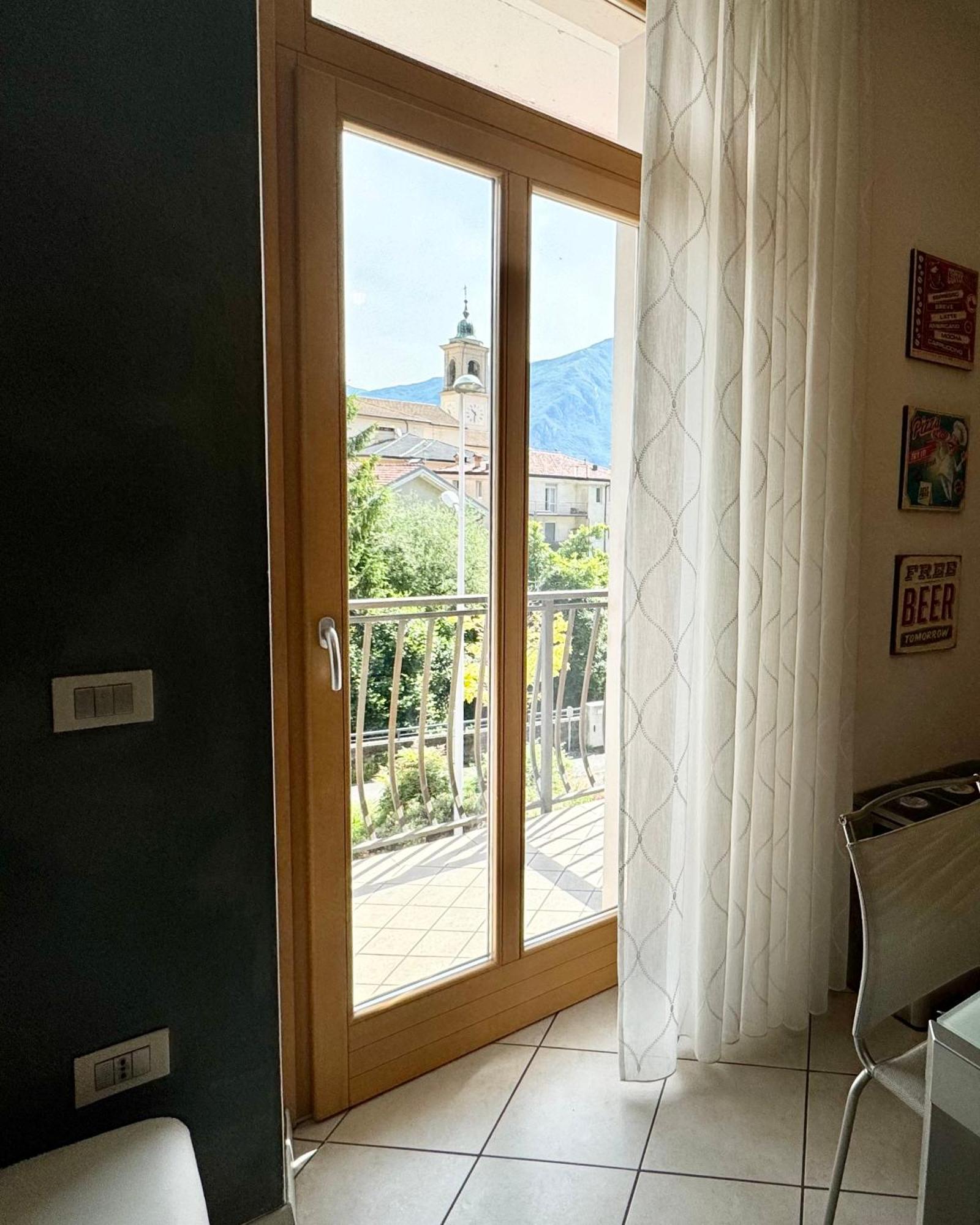 Das Rote Haus Riva del Garda Exterior foto